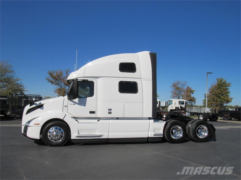 Volvo VNL64T860 Trekkers