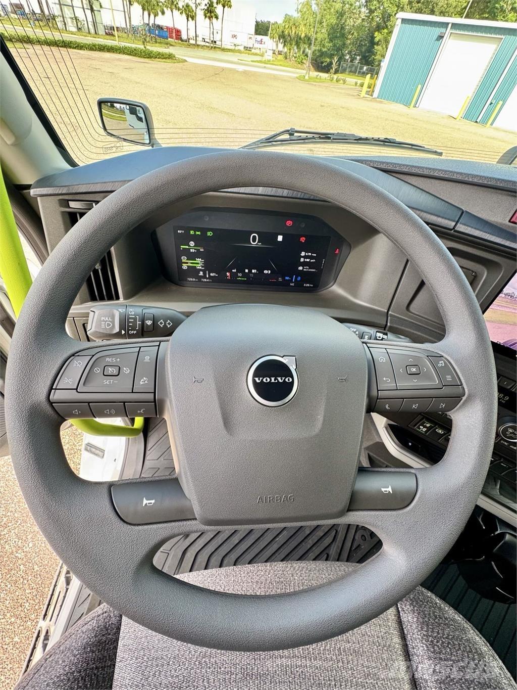 Volvo VNL64T860 Trekkers