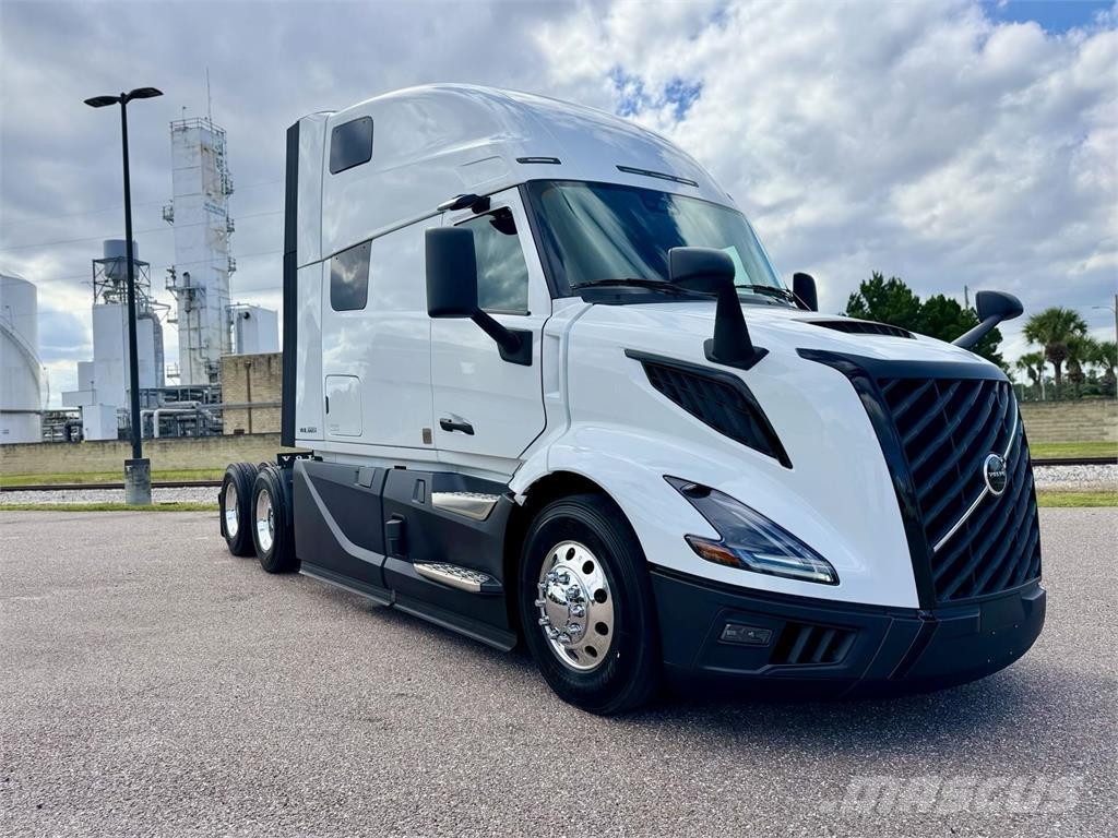 Volvo VNL64T860 Trekkers