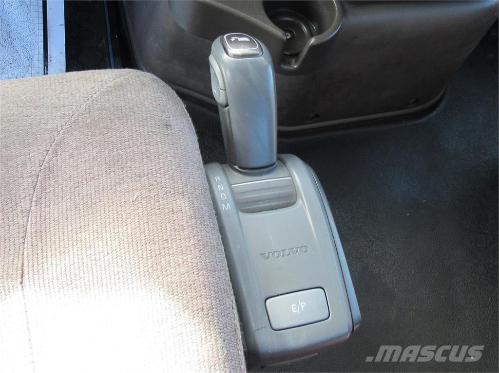 Volvo VNM64T300 Trekkers