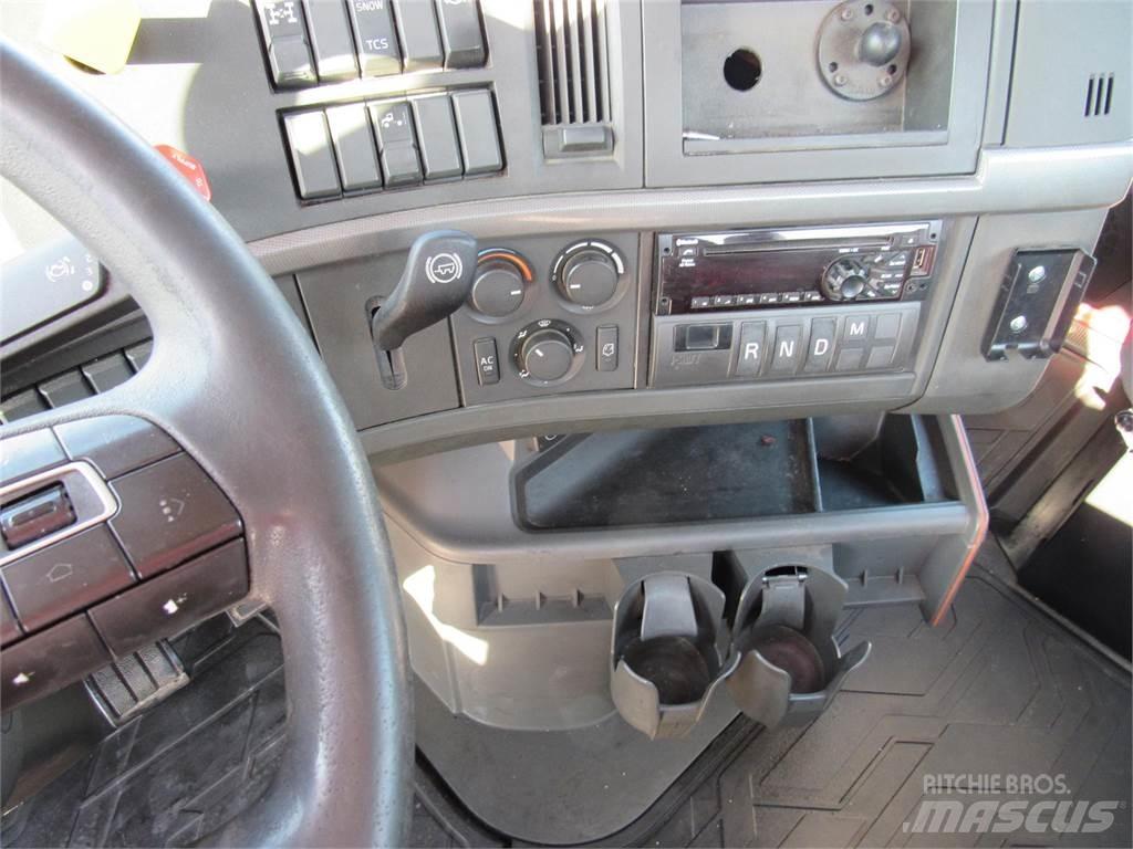 Volvo VNR64T300 Trekkers