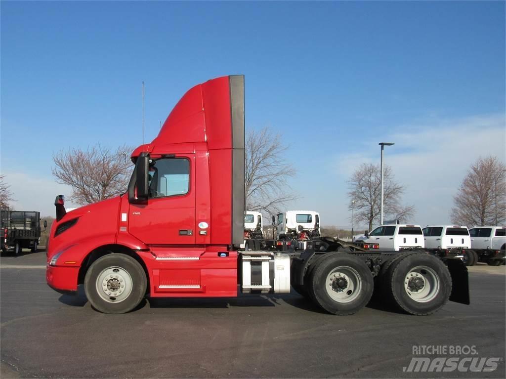Volvo VNR64T300 Trekkers