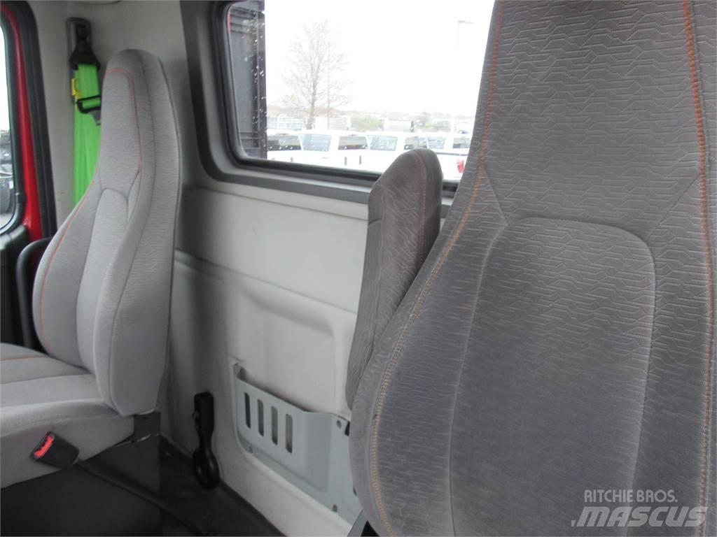 Volvo VNR64T300 Trekkers