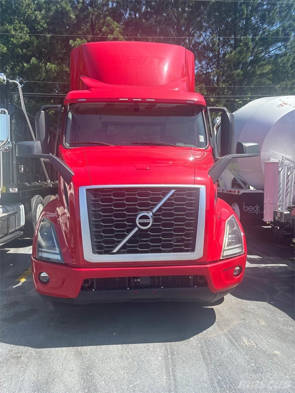 Volvo VNR64T300 Trekkers