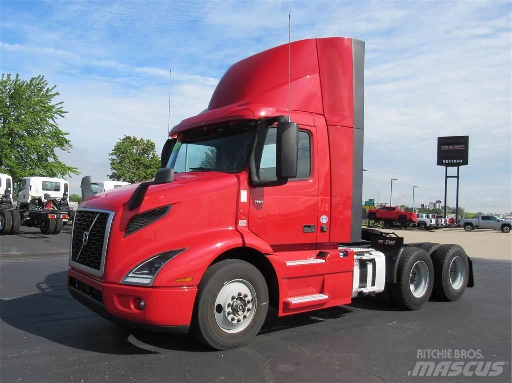 Volvo VNR64T300 Trekkers