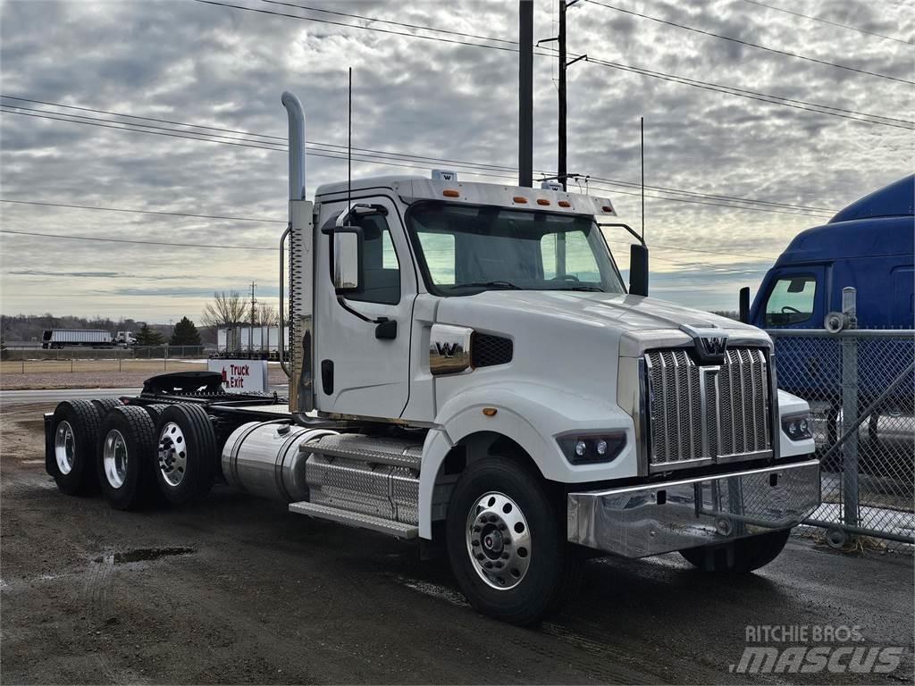 Western Star 49X Chassis met cabine