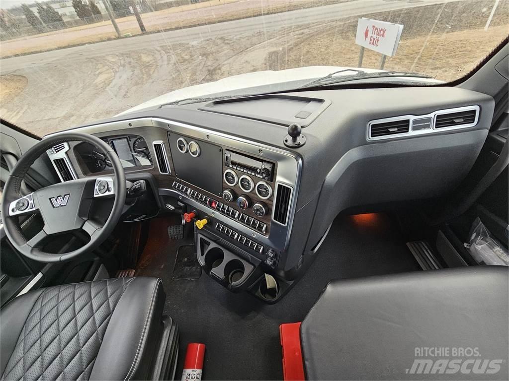 Western Star 49X Chassis met cabine