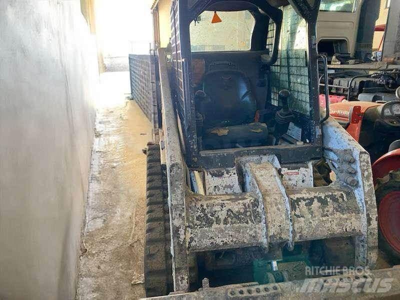 Bobcat T140 Miniladers