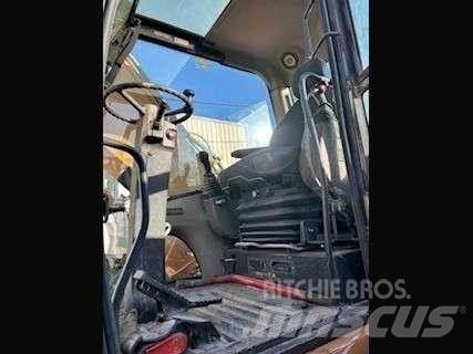 CASE WX210 Wielgraafmachines