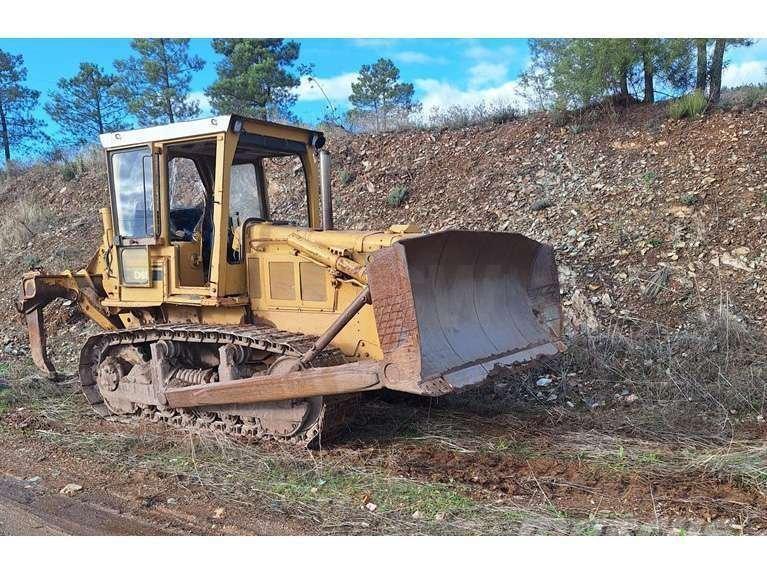 CAT D6D Rupsdozers