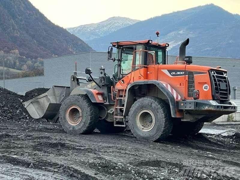 Doosan DL300 Wielladers