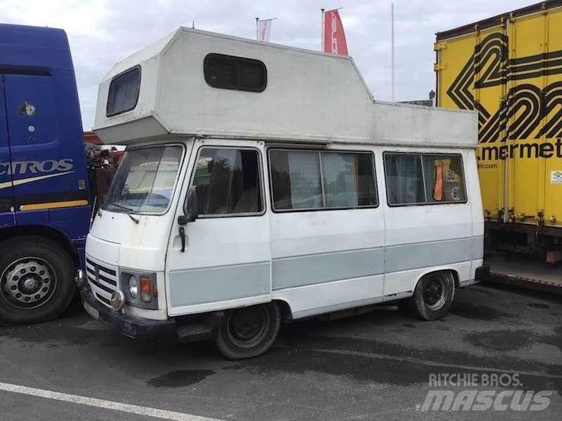 Peugeot J9 Anders