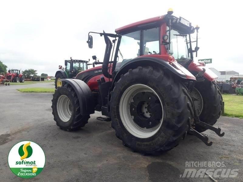 Valtra T183 Tractoren