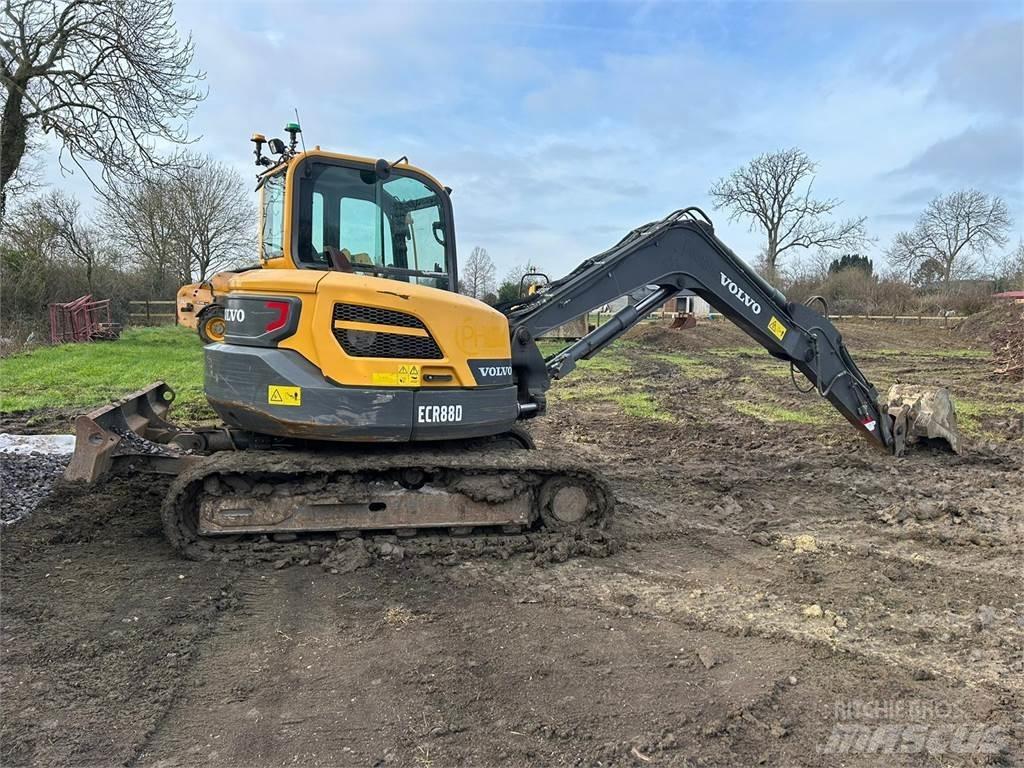 Volvo ECR88D Rupsgraafmachines