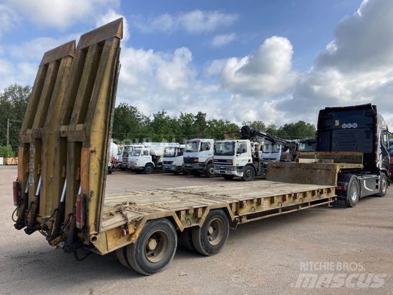 Actm S322 Autotransporter