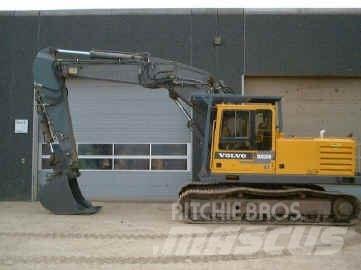 Åkerman EC230B Rupsgraafmachines