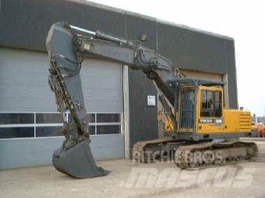 Åkerman EC230B Rupsgraafmachines