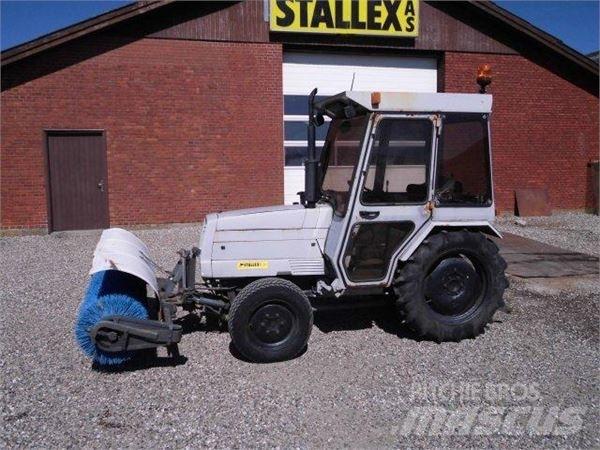 Mitsubishi 280 Tractoren