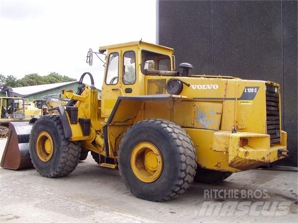 Volvo L120 Wielladers