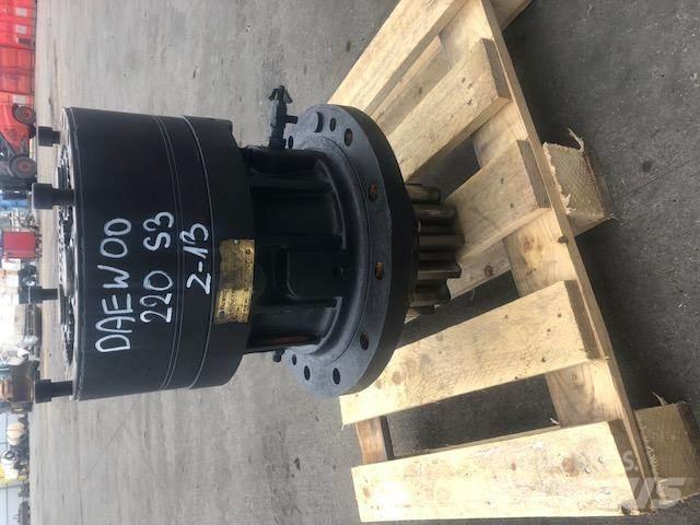 Daewoo SOLAR SL 220 Chassis en ophanging