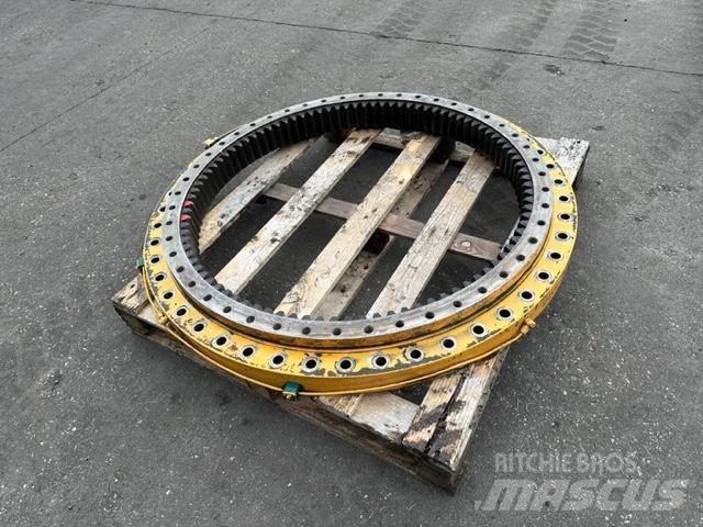 Liebherr A 922 Chassis en ophanging