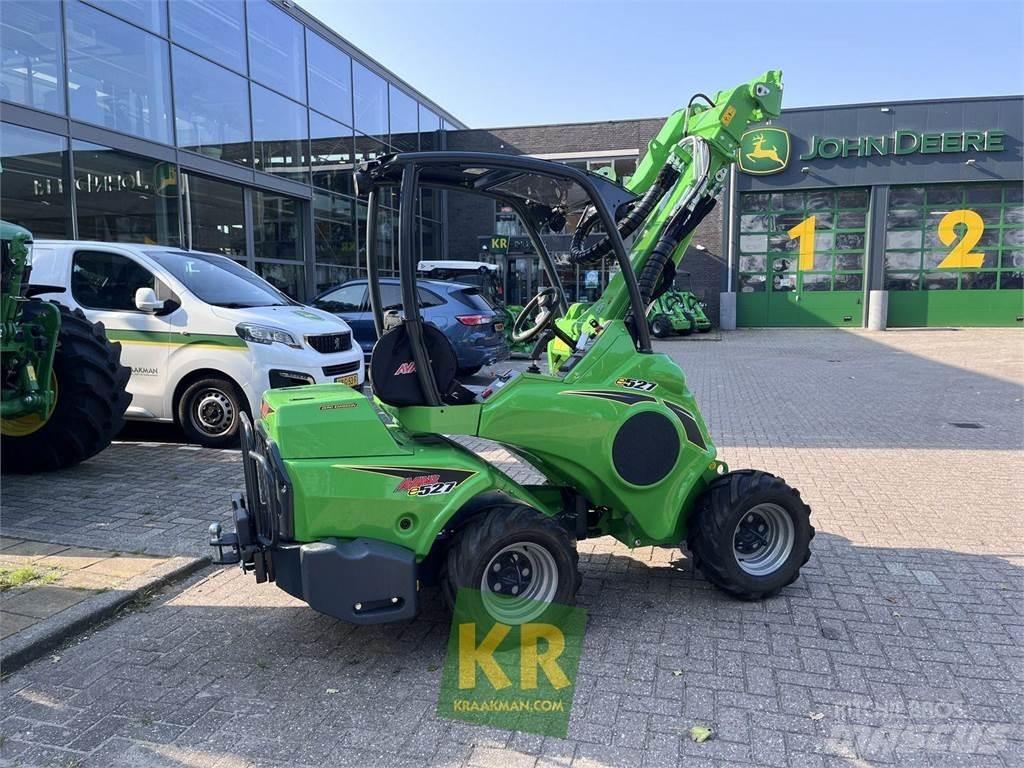 Avant E5 Voorladers en gravers
