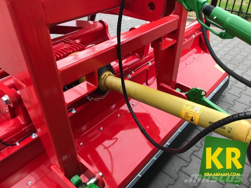 Dücker UM Klepelmaaiers