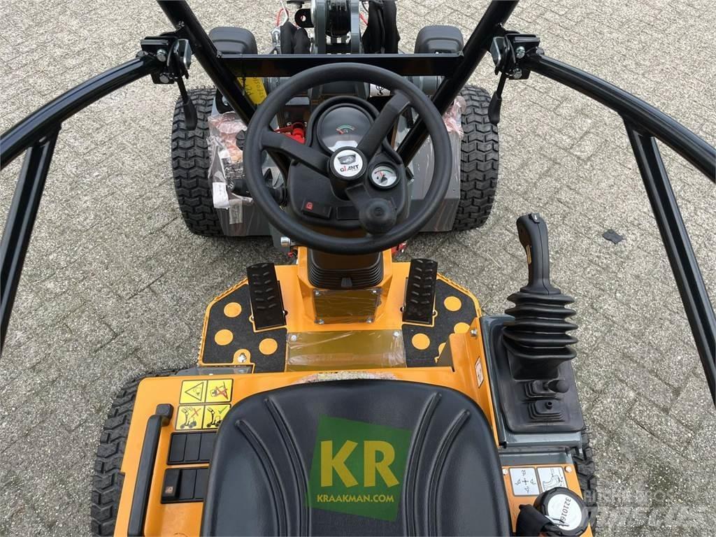 GiANT G1200 Voorladers en gravers