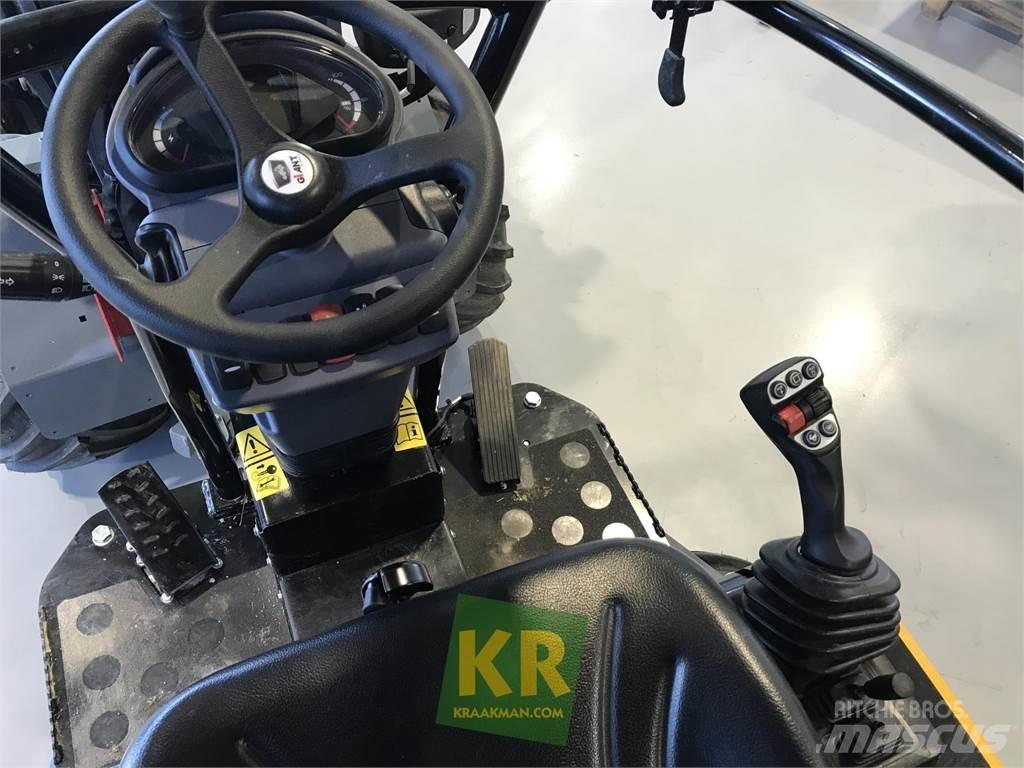 GiANT G2200E Voorladers en gravers