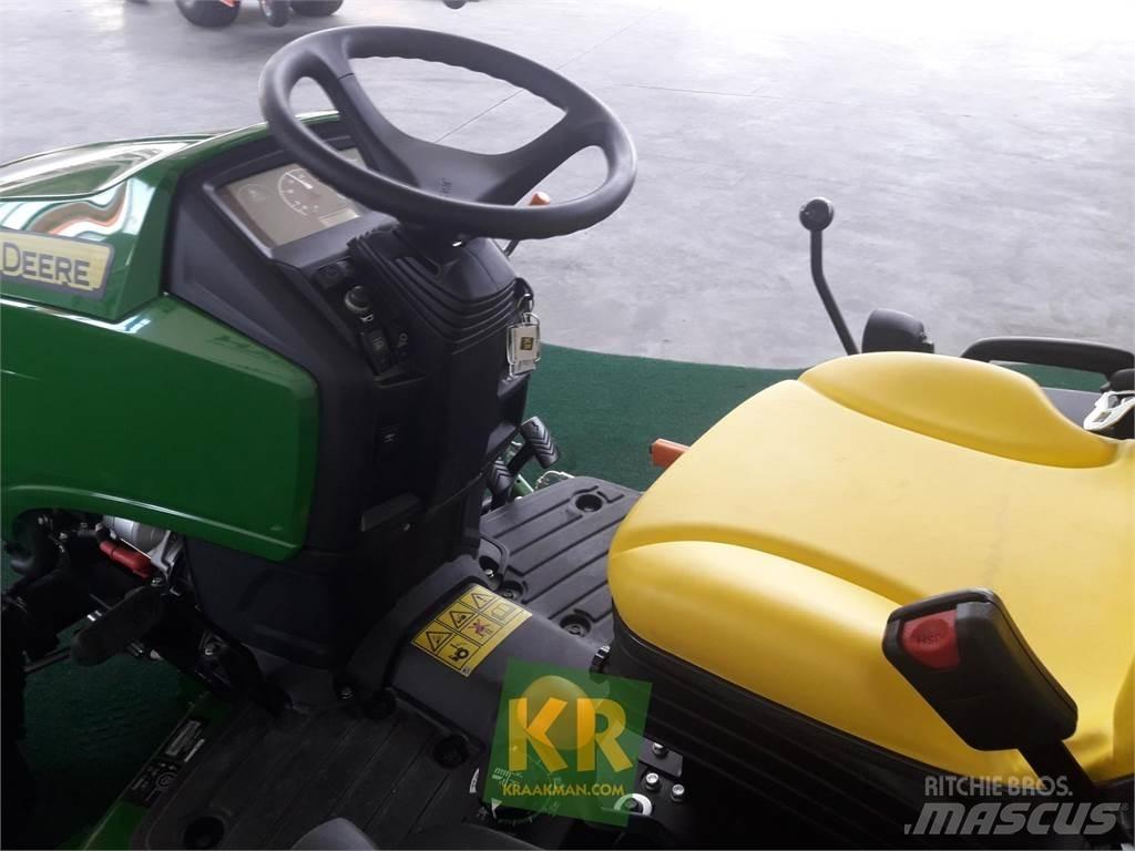 John Deere 1026R Compacttrekkers