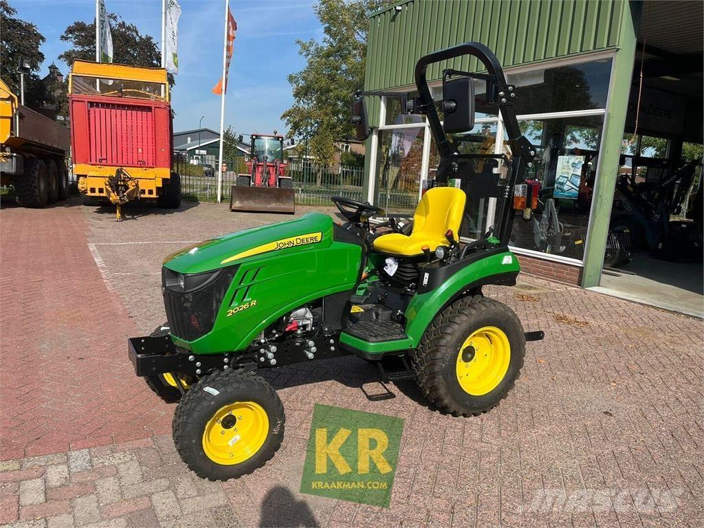 John Deere 2026R Compacttrekkers