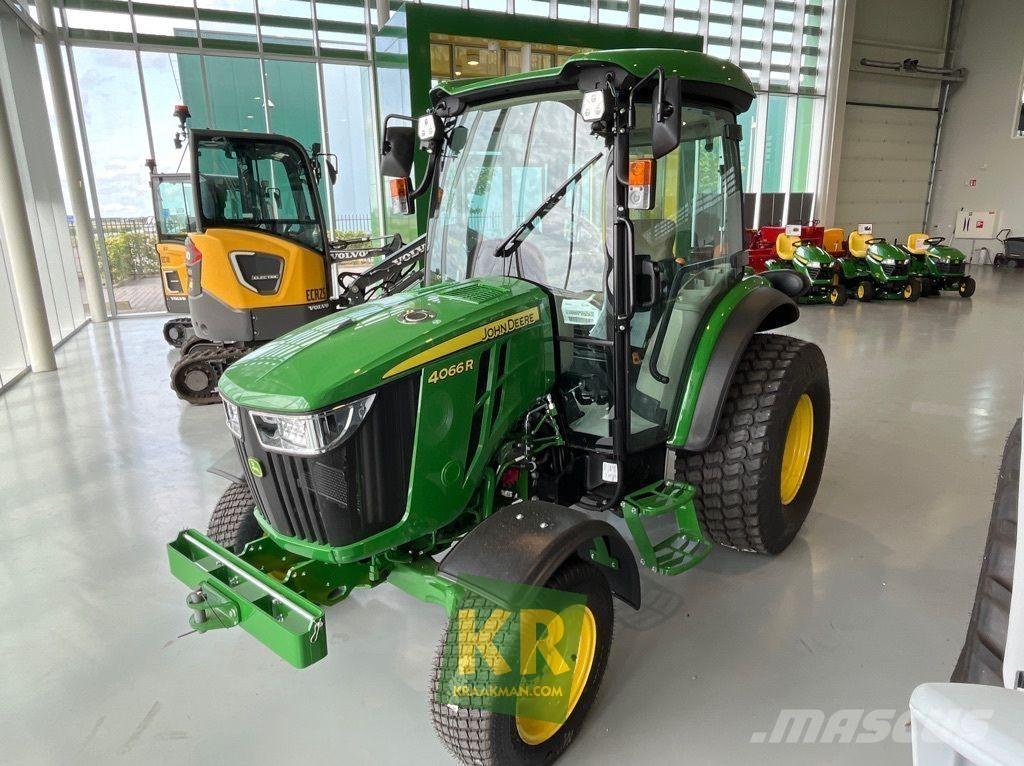 John Deere 4066R Compacttrekkers