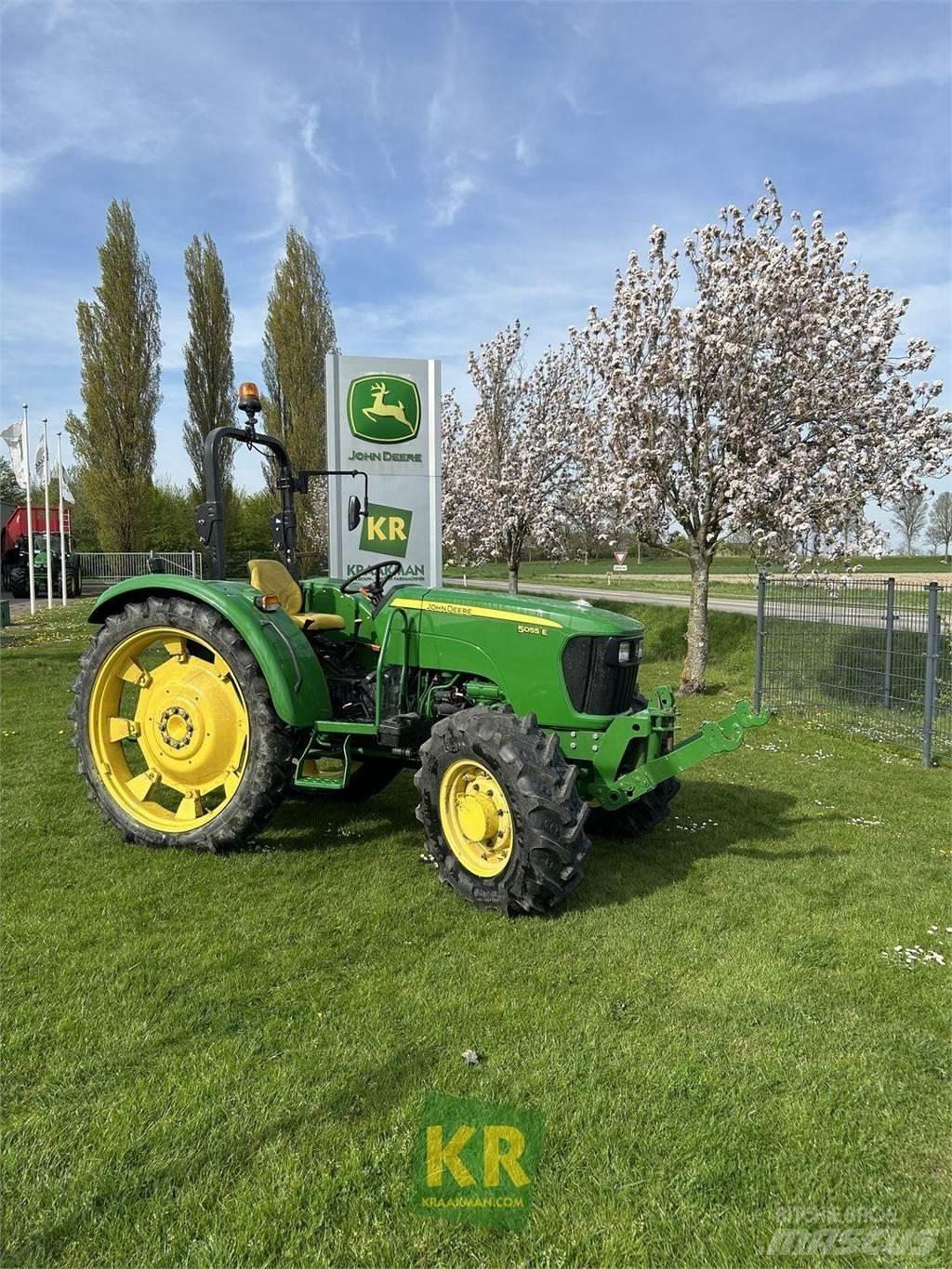 John Deere 5055E Tractoren