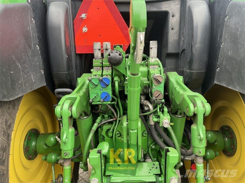 John Deere 6115R Tractoren
