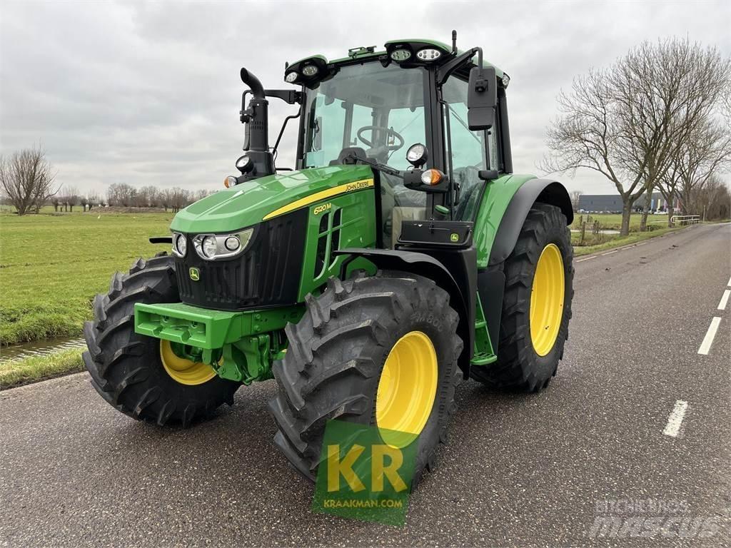 John Deere 6120M Tractoren