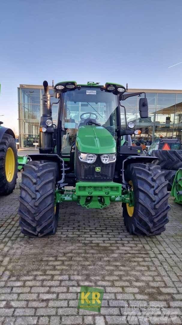 John Deere 6120M Tractoren