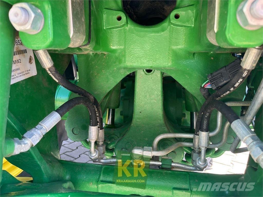 John Deere 6120M Tractoren