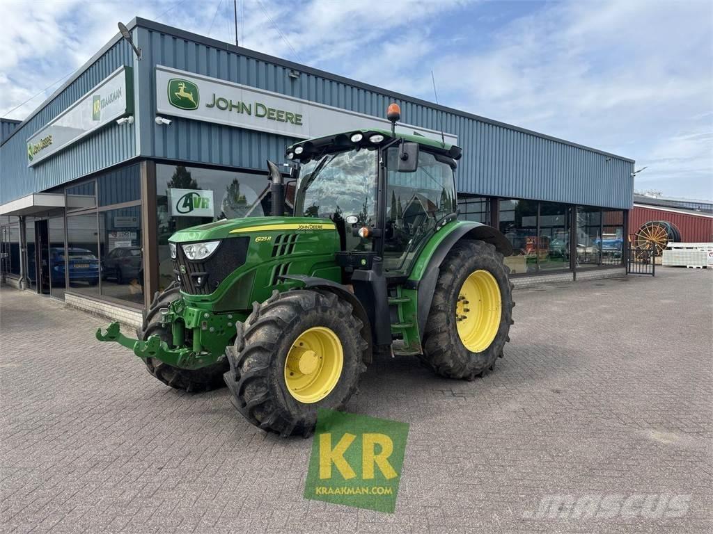 John Deere 6125R Tractoren
