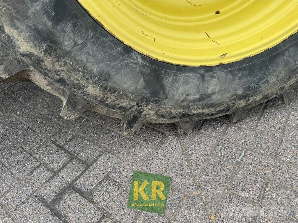 John Deere 6125R Tractoren