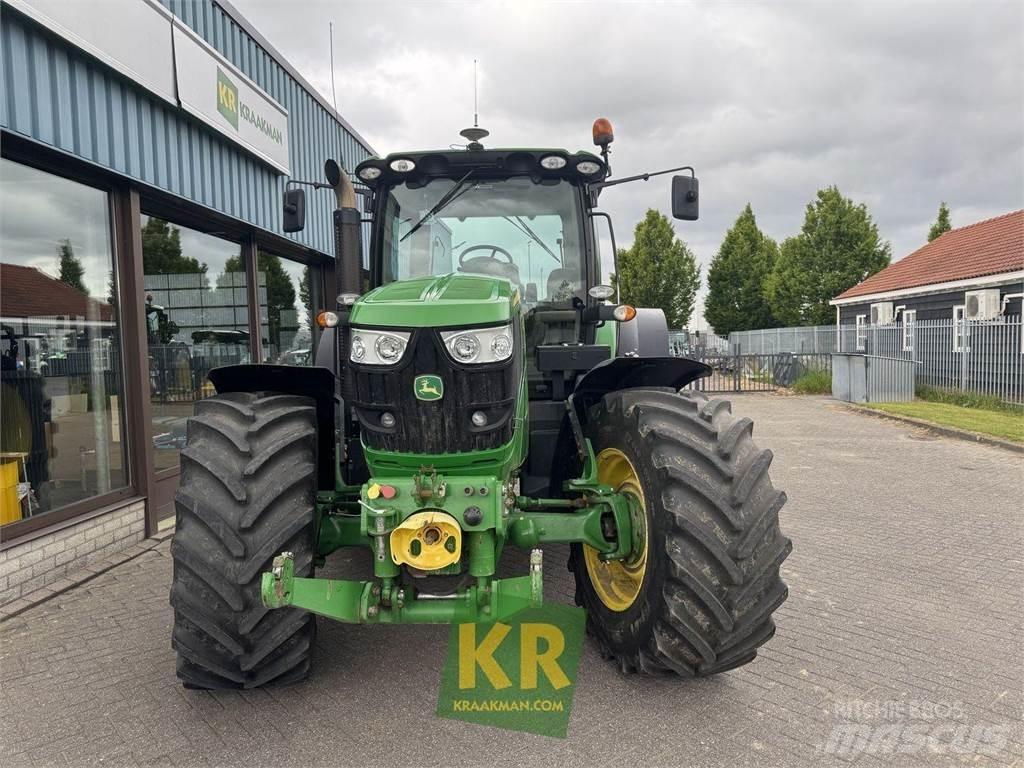 John Deere 6150R Tractoren