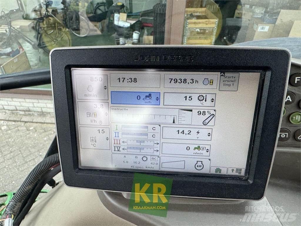 John Deere 6150R Tractoren