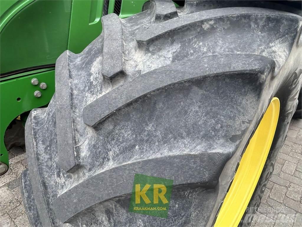 John Deere 6210R Tractoren