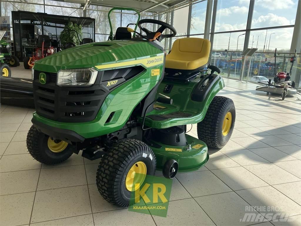 John Deere X107 Rijmaaiers