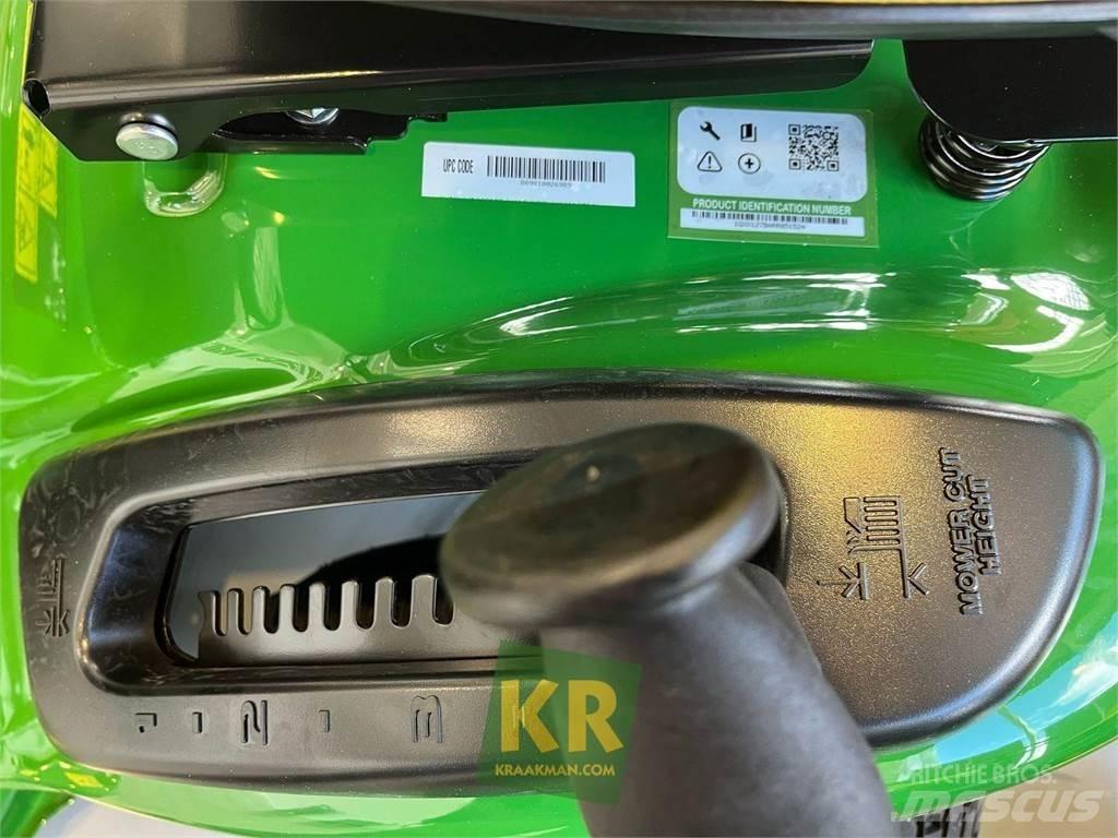 John Deere X127 Rijmaaiers