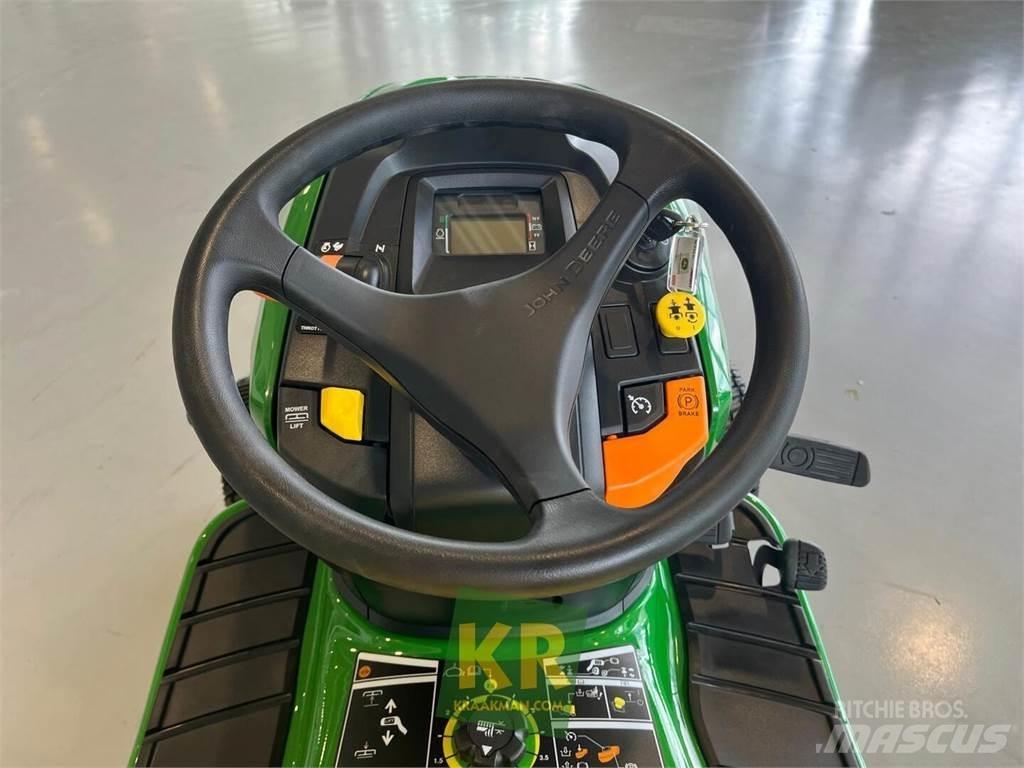 John Deere X380 Rijmaaiers
