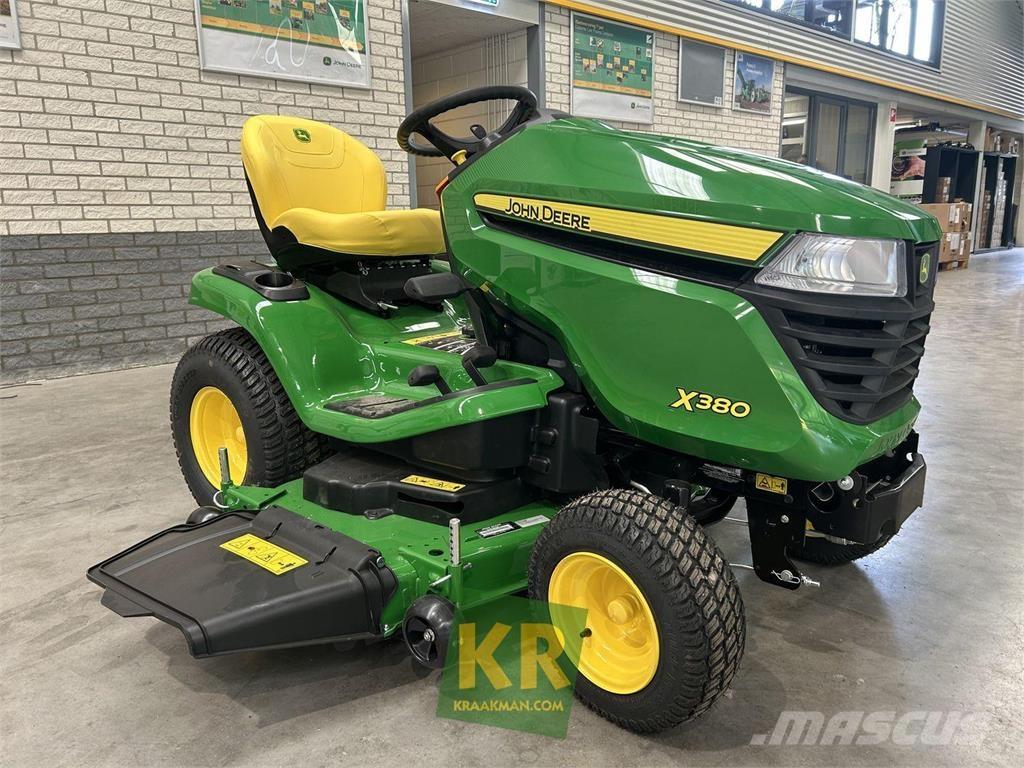John Deere X380 Rijmaaiers
