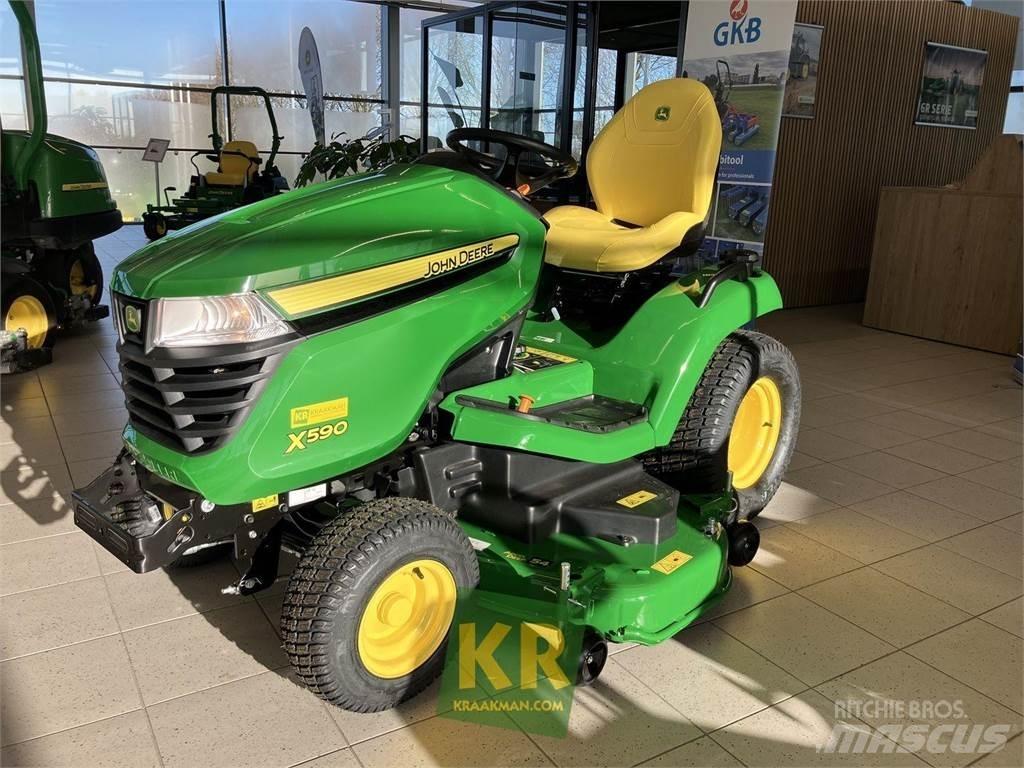 John Deere X590 Rijmaaiers