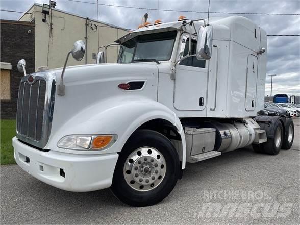Peterbilt 386 Trekkers