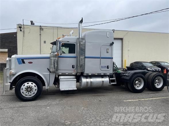 Peterbilt 388 Trekkers