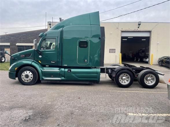 Peterbilt 579 Trekkers